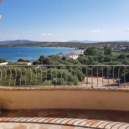 Spiaggia Lo Squalo * Olbia